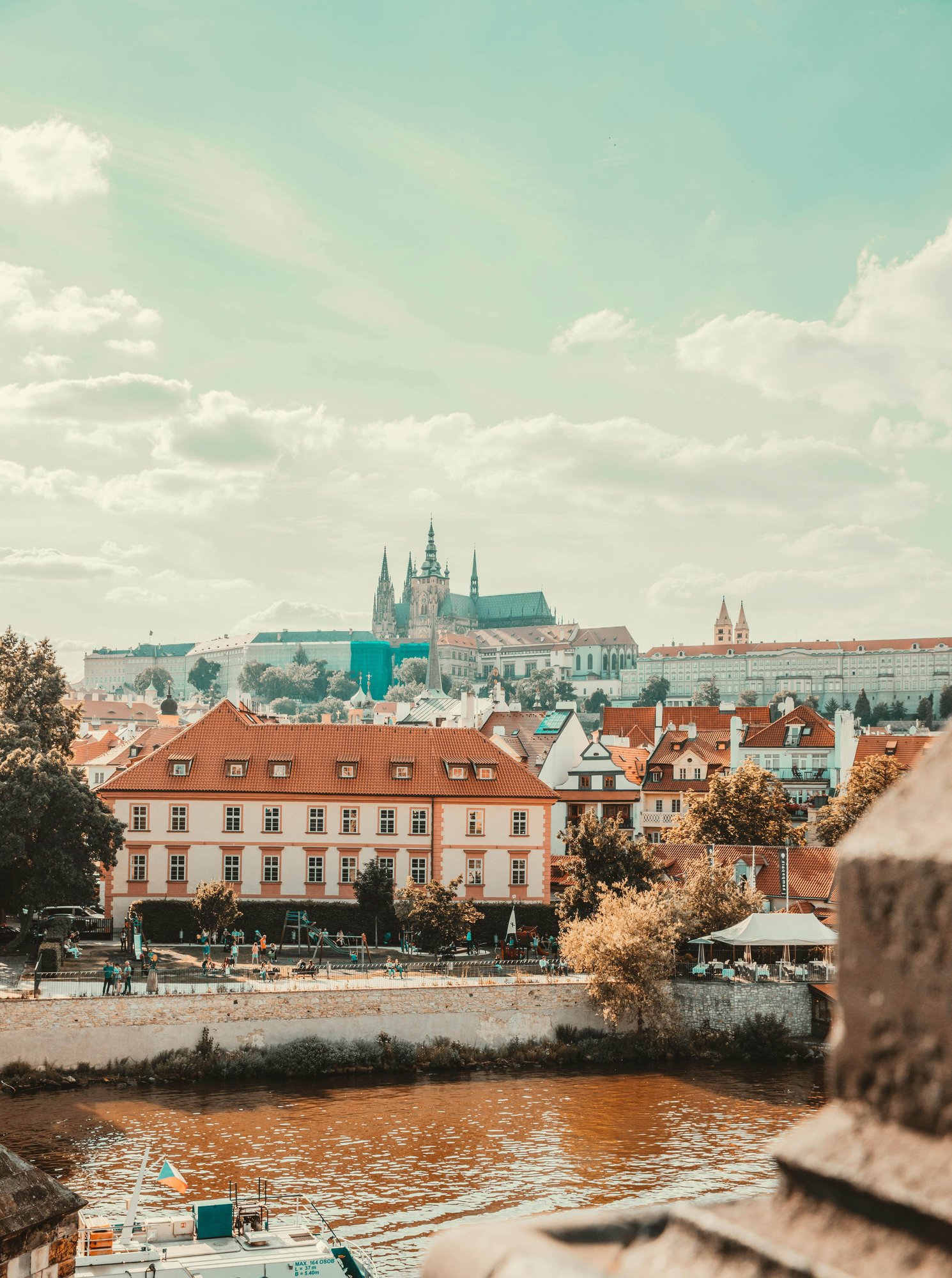 pexels-fahribagirov-13881307 (1)-2